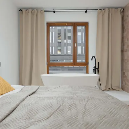Daire Unique Two Bedroom With Air Conditioning By Renters Prestige