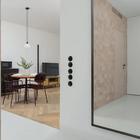 Apartment Unique Two Bedroom With Air Conditioning By Renters Prestige *