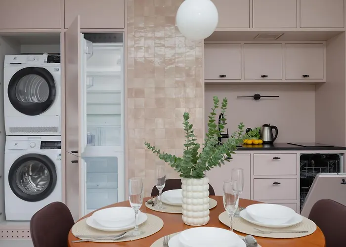 Unique Two Bedroom With Air Conditioning By Renters Prestige Apartment *