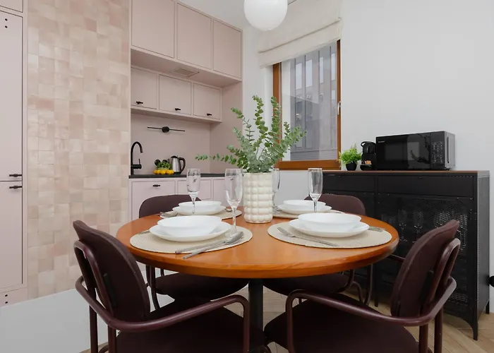 Unique Two Bedroom With Air Conditioning By Renters Prestige * Warszawa