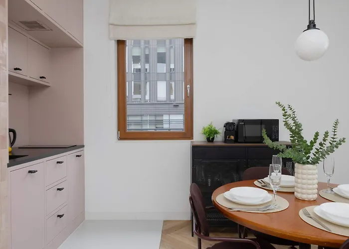 Unique Two Bedroom With Air Conditioning By Renters Prestige Warszawa