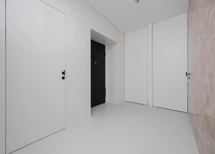 Unique Two Bedroom With Air Conditioning By Renters Prestige Lejlighed *