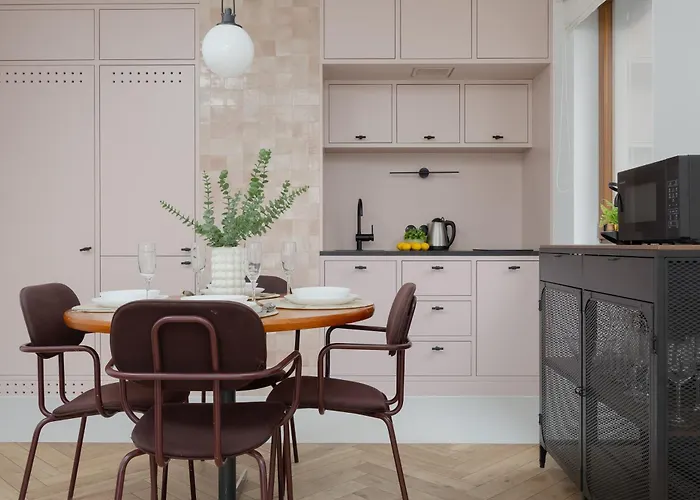 Unique Two Bedroom With Air Conditioning By Renters Prestige Apartmán Varšava