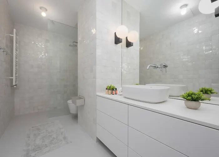 Unique Two Bedroom With Air Conditioning By Renters Prestige Apartmán