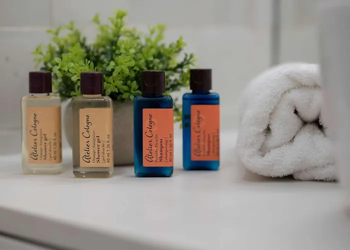 Unique Two Bedroom With Air Conditioning By Renters Prestige Varšava